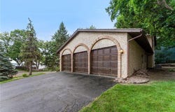 3820 Linden Circle, Chanhassen, MN 55331