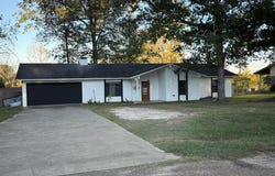 109 MOCKINGBIRD LN, Linden, TX 75563