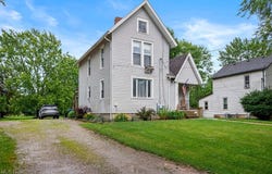 124 Wheeling Avenue, Wellington, OH 44090