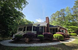 453 Jackson Lake Inn, Jackson, GA 30233