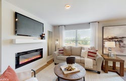 2510 E 47TH ST, Des Moines, IA 50317