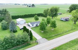 1735 Nachusa, DIXON, IL 61021