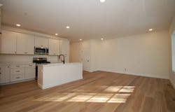 3B Dearborn Circle, Goffstown, NH 03045