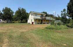 2318 E 2070th Rd, Hugo, OK 74743