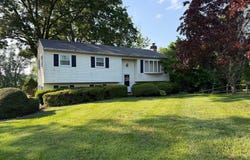 25 EAGLE LANE, ETTERS, PA 17319