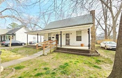 714 E Chism ST, Paris, AR 72855