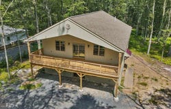 39 WOLF WAY, WHITE HAVEN, PA 18661