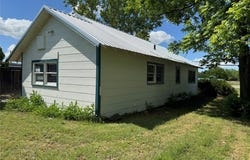 425 S 1st Street W, Clyde, TX 79510