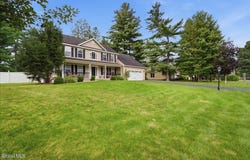 4 Wyndham Way, Milton, NY 12020