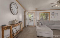 11924 Payette Heights Rd, Payette, ID 83661