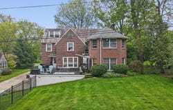 705 Overlook Drive, Alliance, OH 44601