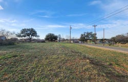 1908 Moore Street, Llano, TX 78643