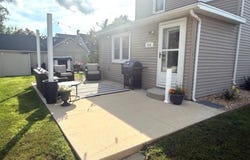 614 E 1st, Cascade, IA 52033