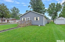 1500 W Gilpin Street, Taylorville, IL 62568