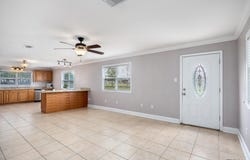 305 S Nickens Ave, Gonzales, LA 70737