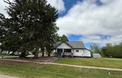 604 3rd Street, Fontanelle, IA 50846