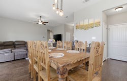 711 Hadley Lane, Valley View, TX 76272