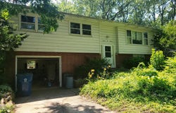 605 Jefferson Avenue, Chesterton, IN 46304