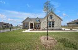 111 Clear Creek Lane, New Fairview, TX 76078