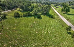 5052 Hwy 790 E, Bronston, KY 42518