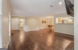 208 Bainbridge, Atlanta, GA 30327