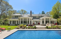 10 Evans Drive, Brookville, NY 11545