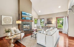5121 S 111th St, Hales Corners, WI 53130
