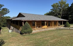 7697 State Highway 176, Walnut Shade, MO 65771