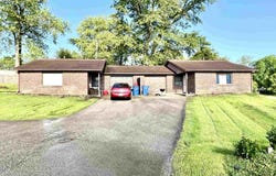 520-526 5th Street, Bedford, IN 47421