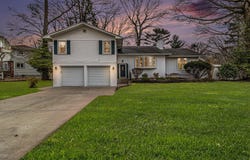 815 Plymouth Drive, North Muskegon, MI 49445