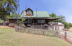 29463 SE 1100th Road, Kincaid, KS 66039