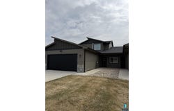 9233 W Laverne Wipf St, Sioux Falls, SD 57106