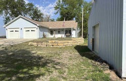 1781 Priboth Road, Manhattan, KS 66502