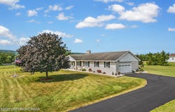 587 Spring House Road, Lehighton, PA 18235