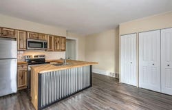 1213 Summit Avenue, Kalamazoo, MI 49006