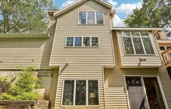 N67w32462 Wildwood Point Rd, Hartland, WI 53029