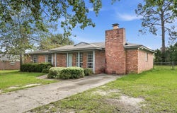 408 Pine Glen Dr, Albany, GA 31707
