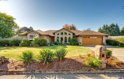 2005 NE 152ND St, Vancouver, WA 98686