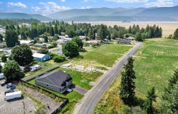 6816 Selkirk St, Bonners Ferry, ID 83805