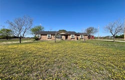 377 County Road 3244, Hico, TX 76457
