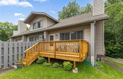 5496 E Brenner Pass, Fridley, MN 55432