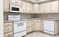 161 Thierman Ln, Louisville, KY 40207