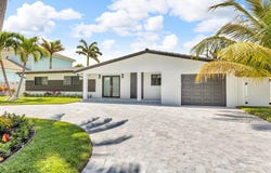 3231 NE 27th Ter, Lighthouse Point, FL 33064