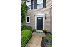 231 Springbrook Circle, Elyria, OH 44035
