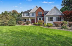 75 Hoffman Court, Ballston Spa, NY 12020