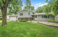 1504 11th Street SE, Willmar, MN 56201
