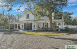 60 Sterling Creek Point, Richmond Hill, GA 31324