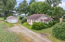 5200 Union Avenue NE, Homeworth, OH 44634