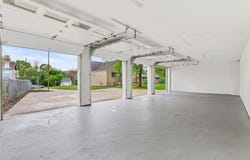 7118 Mcpherson Blvd, Point Breeze, PA 15208