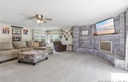 195 Gageville Road, Eldon, MO 65026